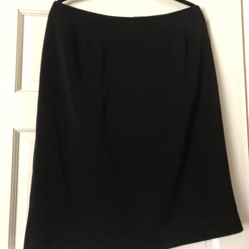 Lined skirt